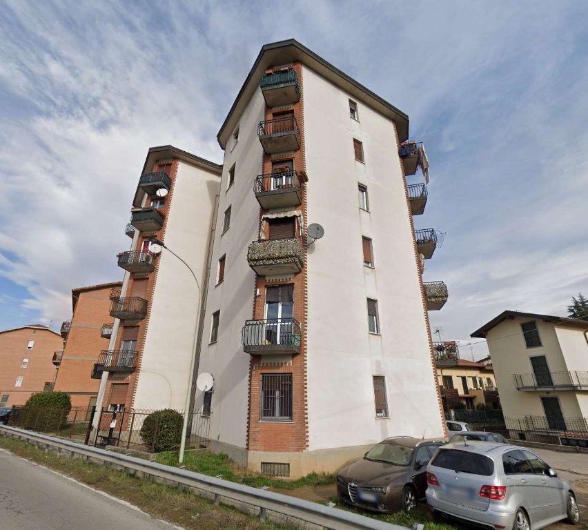 Appartamento in Via Cesare Battisti 50, Cornate d'Adda, 5 locali
