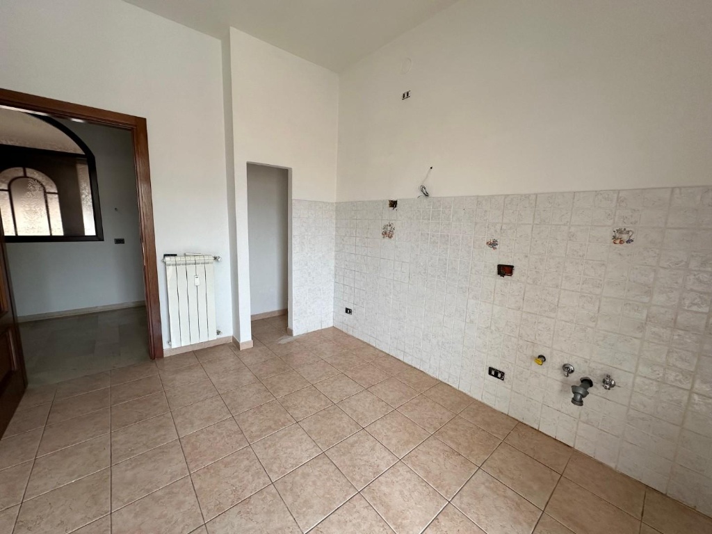 Appartamento a Pistoia, 5 locali, 2 bagni, 120 m², 4° piano in vendita