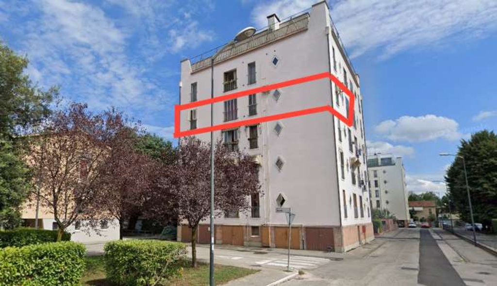 Appartamento in Via Sicilia, Treviso, 8 locali, 118 m², 4° piano