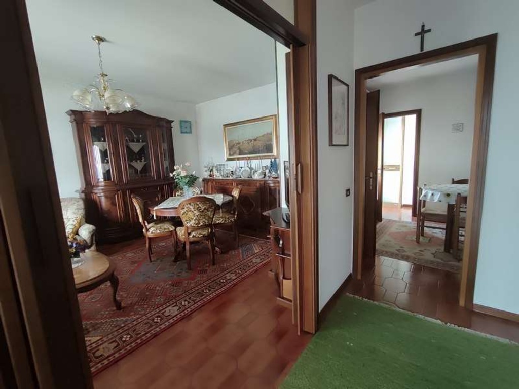 Villa a Pasiano di Pordenone, 8 locali, 179 m², classe energetica G