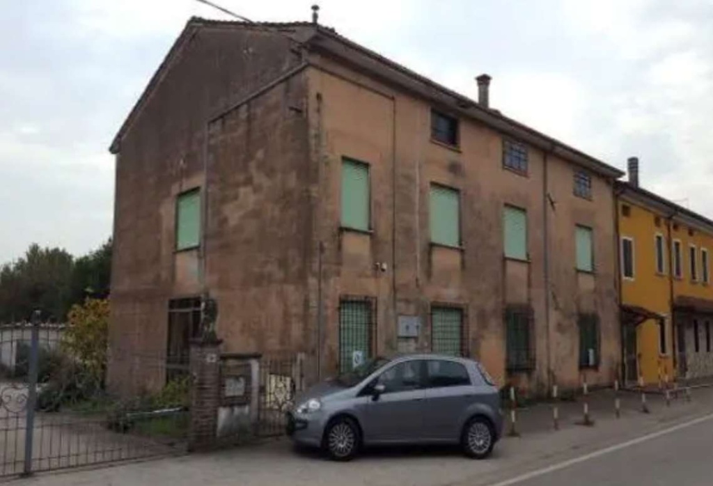 Palazzo in Via Monte Pasubio, Dueville, 1 locale, 363 m² in vendita