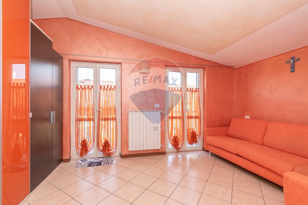 Monolocale in VICOLO BIANCHI, Travagliato, 1 bagno, arredato, 49 m²