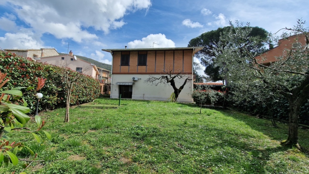 Villa singola in Via Madonna dei Pini 15, Lugnano in Teverina, 2 bagni
