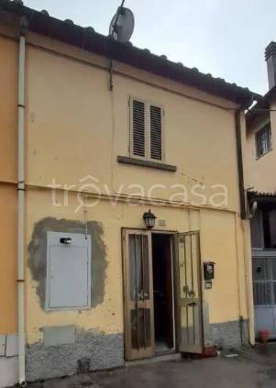 Casa indipendente in Via BORGO DI CASALE, Prato, 4 locali, 1 bagno