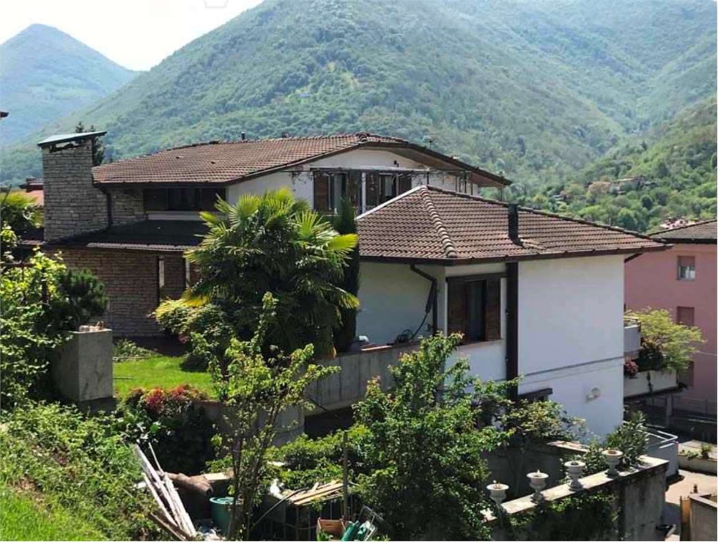 Casa indipendente in Via Padre Bolognini 52/I, Lumezzane, 5 locali