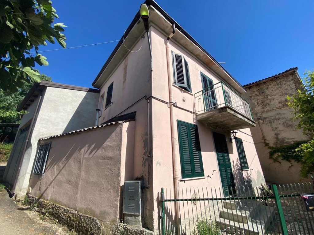 Casa indipendente in CARTUZZANO, Pianello Val Tidone, 5 locali, 120 m²