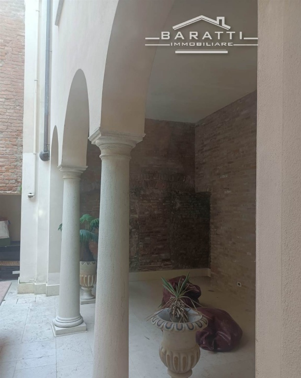 Quadrilocale in PIAZZA BROLETTO, Mantova, 1 bagno, 78 m² in vendita