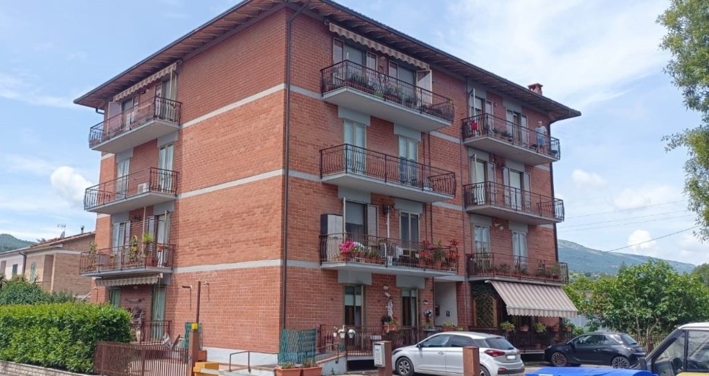 Appartamento in Via Roberto Ardigò 26, Perugia, 6 locali, 2 bagni