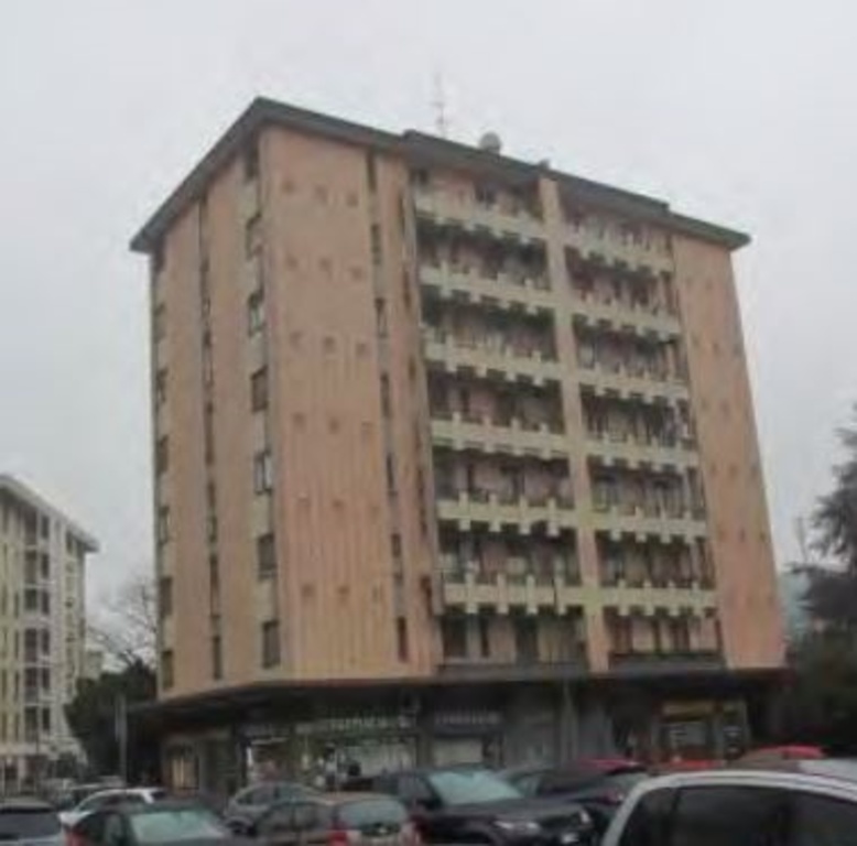 Quadrilocale in Via dei Cignoli, Milano, 2 bagni, 177 m², multilivello