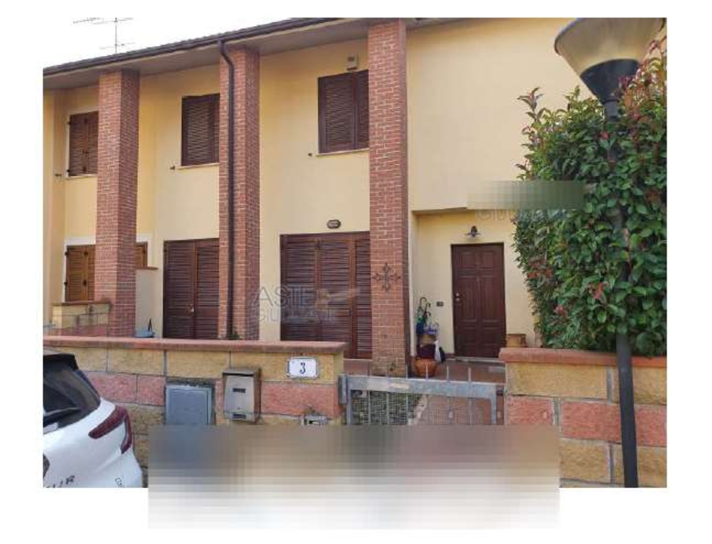 Villa a schiera in Via Ugo La Malfa 3, Vecchiano, 6 locali, 2 bagni