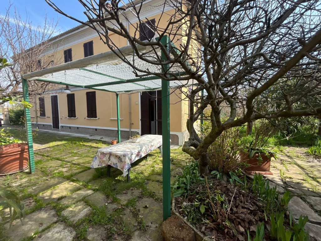 Casa indipendente in Via Marconi 4, San Zenone al Po, 5 locali, 280 m²