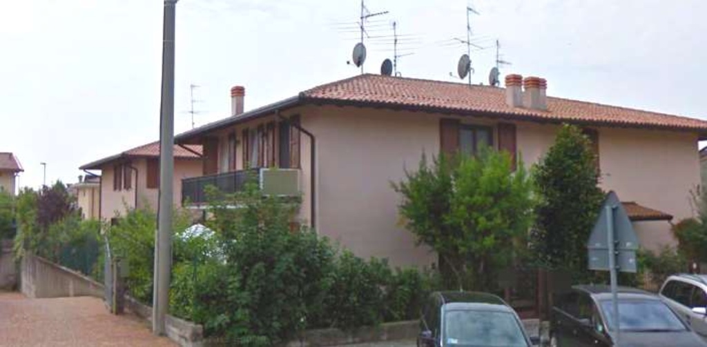 Appartamento in Via Garibaldi, Calvagese della Riviera, 6 locali