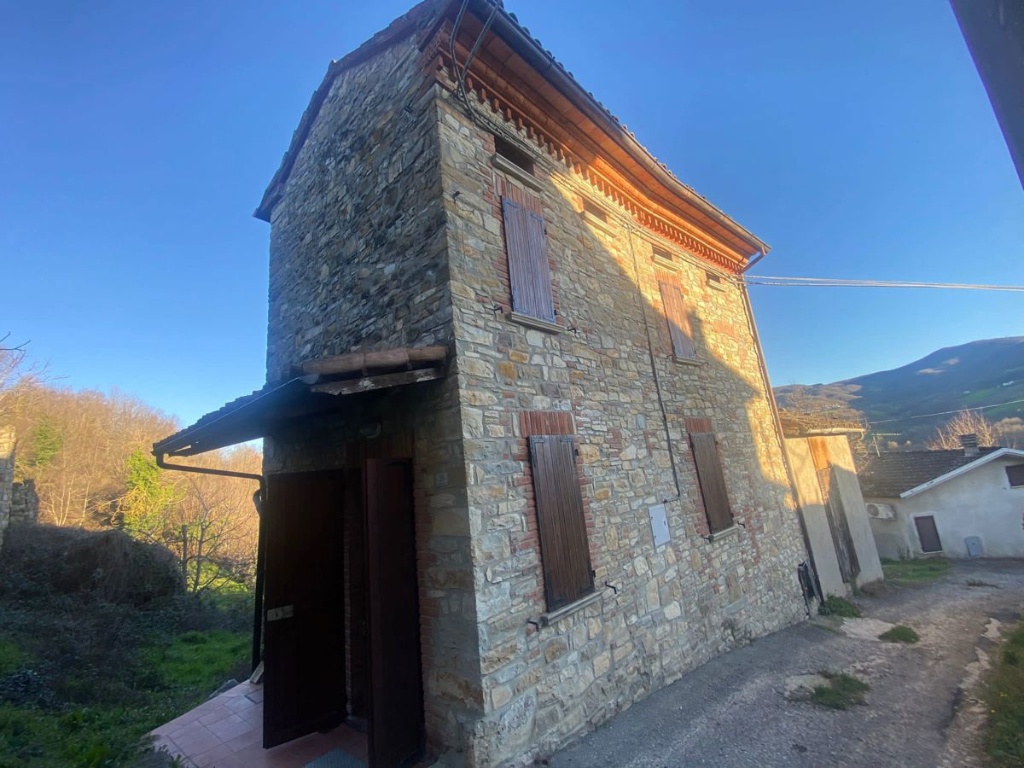 Casa indipendente in Pecorara vecchia, Alta Val Tidone, 3 locali