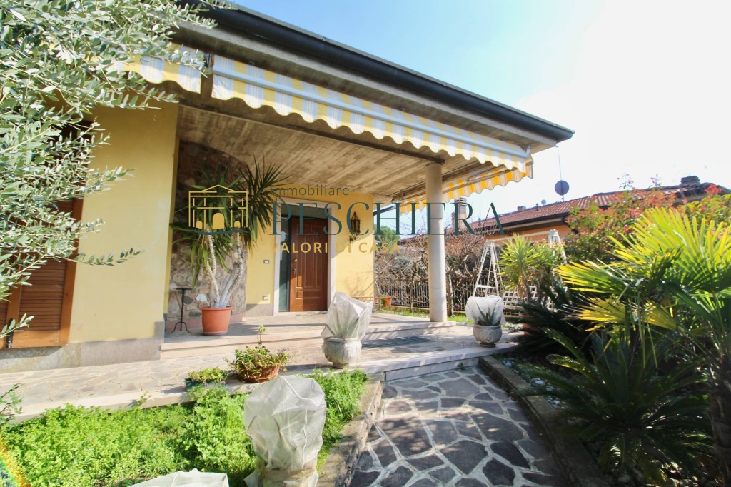 Villa a schiera in Via Falcone, Peschiera del Garda, 4 locali, 1 bagno