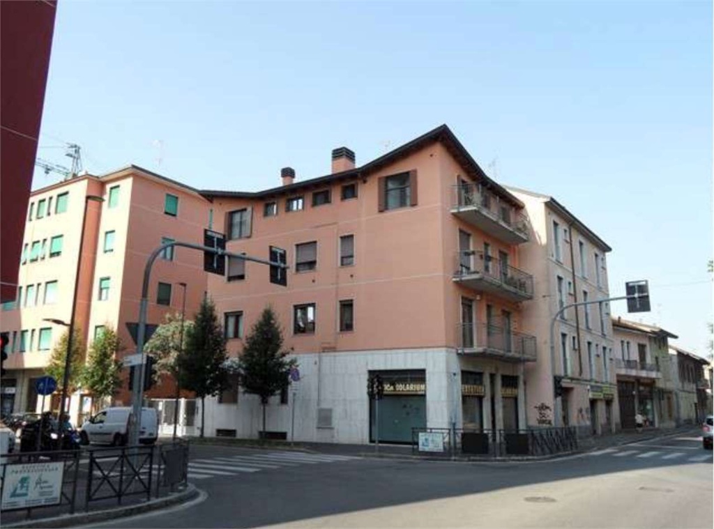 Quadrilocale a Cologno Monzese, 72 m² in vendita
