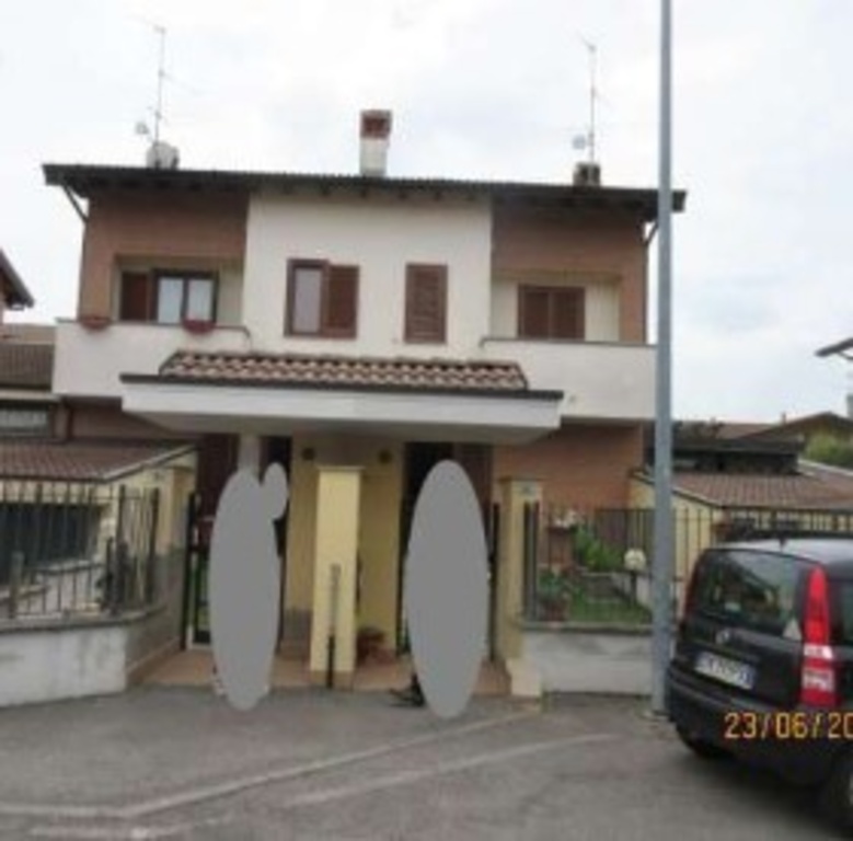 Villa a schiera in Via Carlo Cattaneo 2, Cambiago, 7 locali, 2 bagni