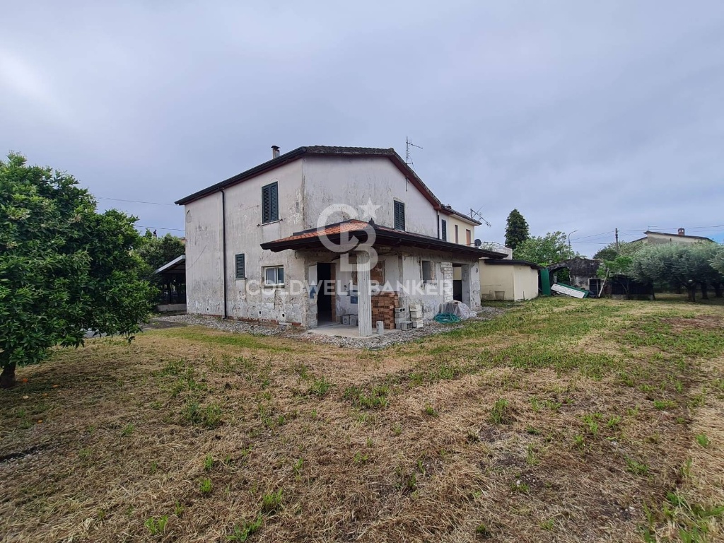Villa in Via Giuseppe Garibaldi, Altavilla Silentina, 7 locali, 180 m²
