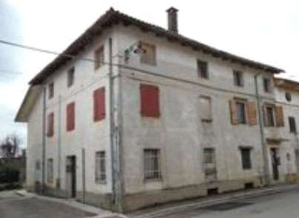 Appartamento in Via Zompicco, Santa Maria la Longa, 10 locali, 230 m²