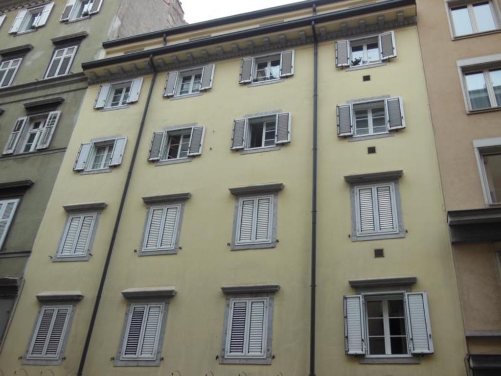 Bilocale a Trieste, 1 bagno, 51 m², 1° piano, ascensore in vendita
