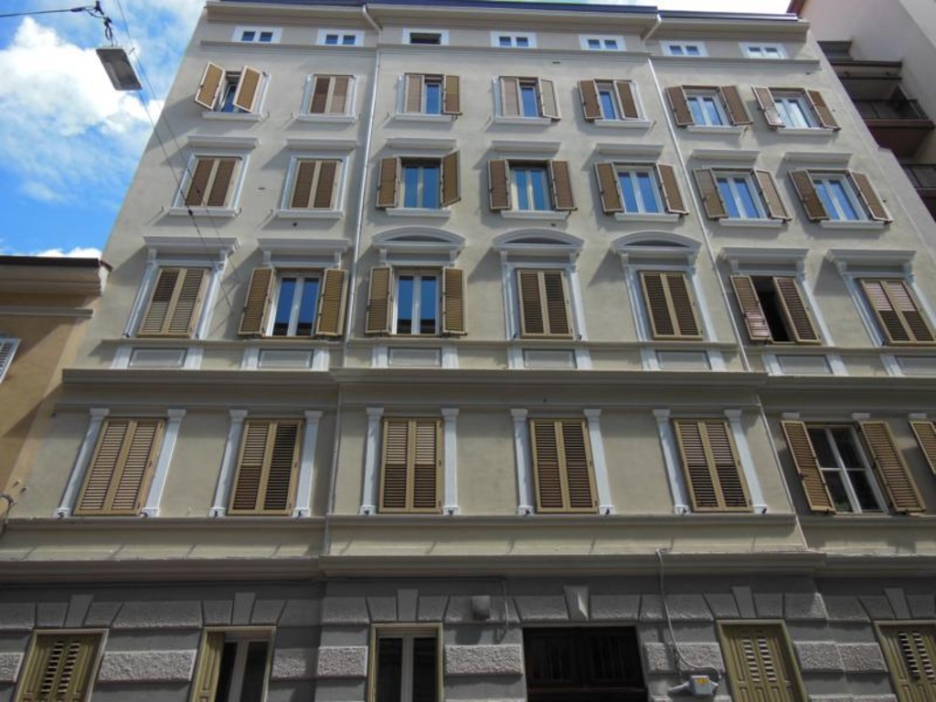 Bilocale a Trieste, 1 bagno, 49 m², 3° piano, ascensore in vendita
