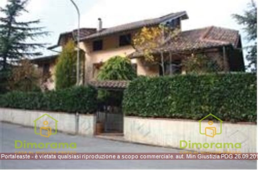 Villa in VIA SAN PIETRO N. 51, Cagli, 10 locali, 2 bagni, 319 m²