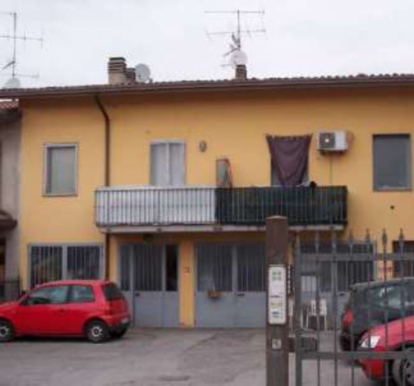 Appartamento in Via XXIV Maggio, Lonato del Garda, 6 locali, 127 m²