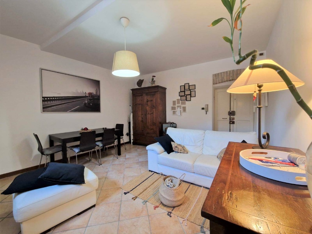 Bilocale a Viterbo, 1 bagno, 58 m², 2° piano, riscaldamento autonomo