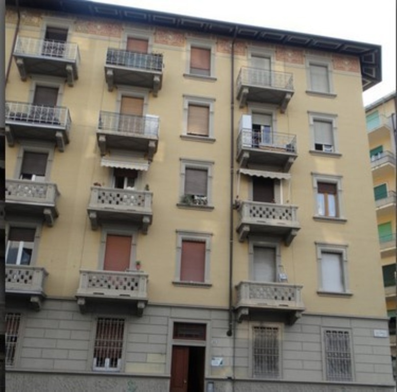 Quadrilocale in Via Luigi Capriolo 31, Torino, 1 bagno, 57 m²
