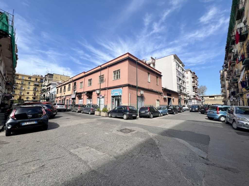 Monolocale in Via Marchese Palmieri 30, Napoli, 1 bagno, 43 m²