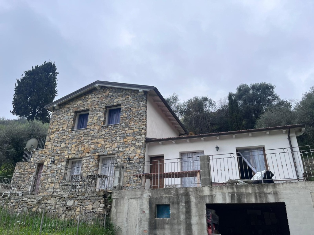 Villa in Via Ludovico Ariosto 565, Sanremo, 4 locali, 2 bagni, 140 m²