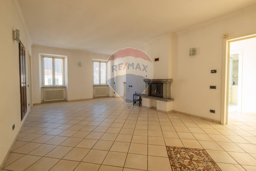 Appartamento in Via nazionale, Dego, 7 locali, 2 bagni, 150 m²