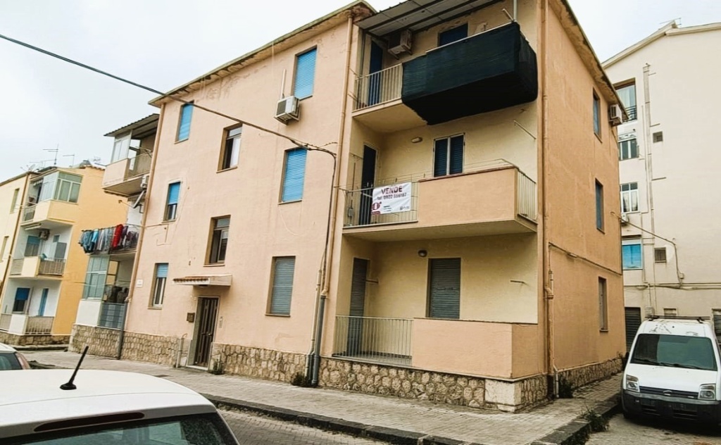 Trilocale in Via Graceffo 8, Agrigento, 1 bagno, 96 m², 1° piano