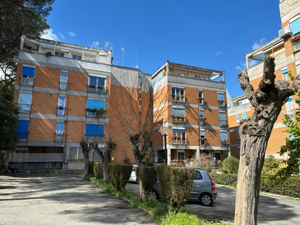 Appartamento in Via di Grottarossa, Roma, 1 bagno, posto auto, 98 m²