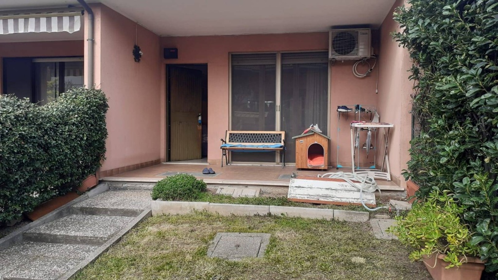Villa a schiera in VIA LEONARDO DA VINCI, Settimo Milanese, 3 locali