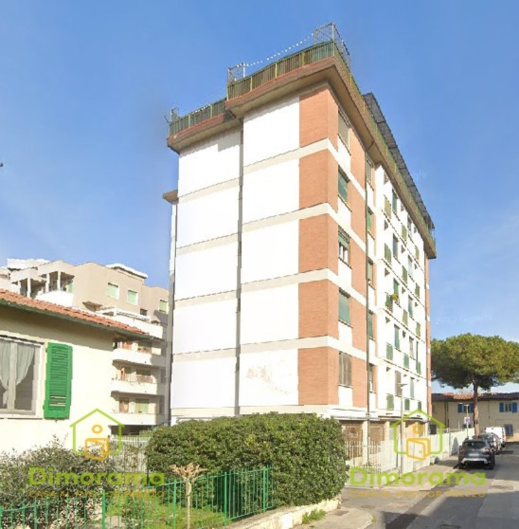 Quadrilocale in Via Ugo Foscolo 2/a, Pisa, 1 bagno, 80 m², 5° piano