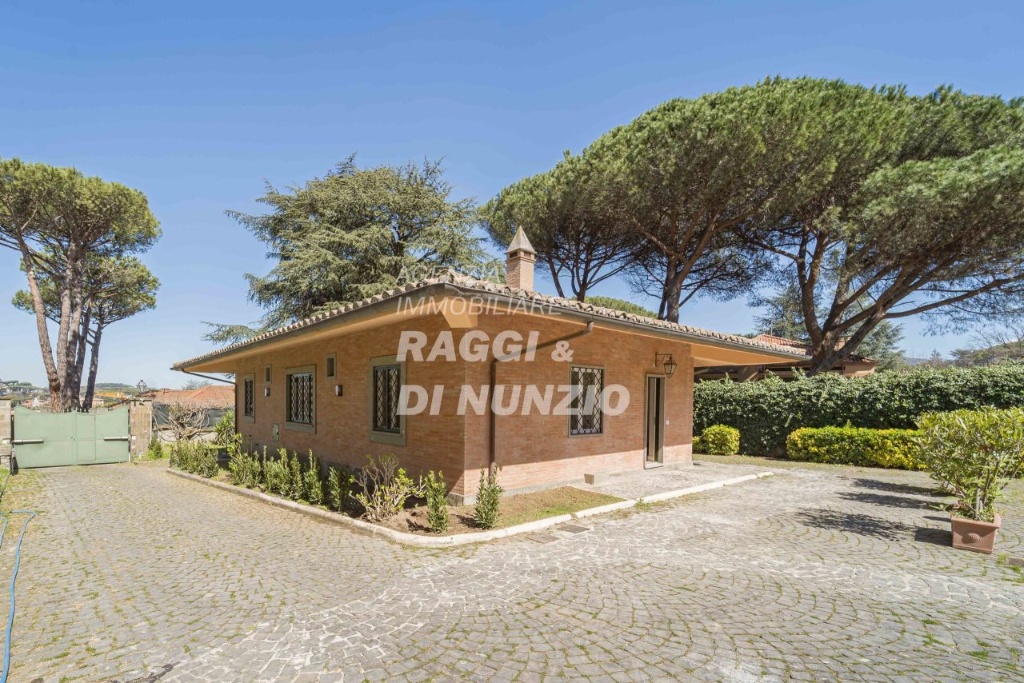 Villa in Via Vittorio Veneto, Grottaferrata, 6 locali, 2 bagni, 135 m²