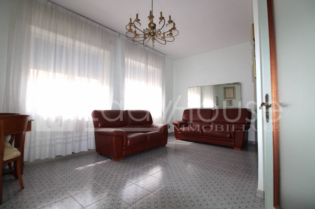 Appartamento in Via XX Settembre, Gallipoli, 6 locali, 1 bagno, 113 m²