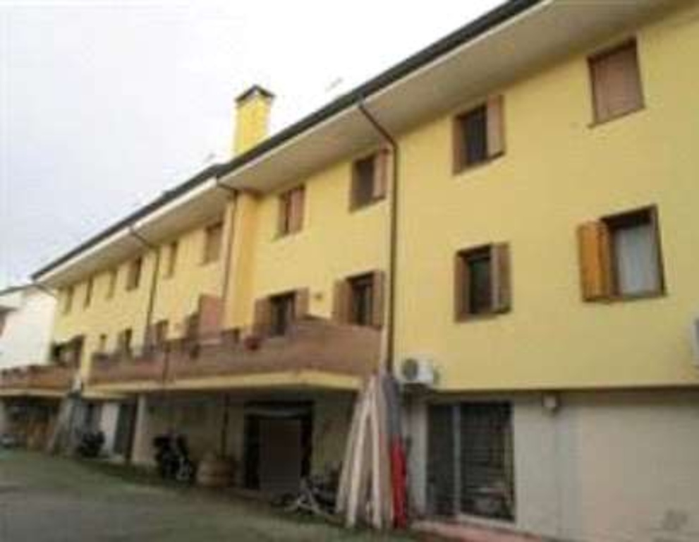 Villa a schiera in Via Magenta, Lignano Sabbiadoro, 6 locali, garage