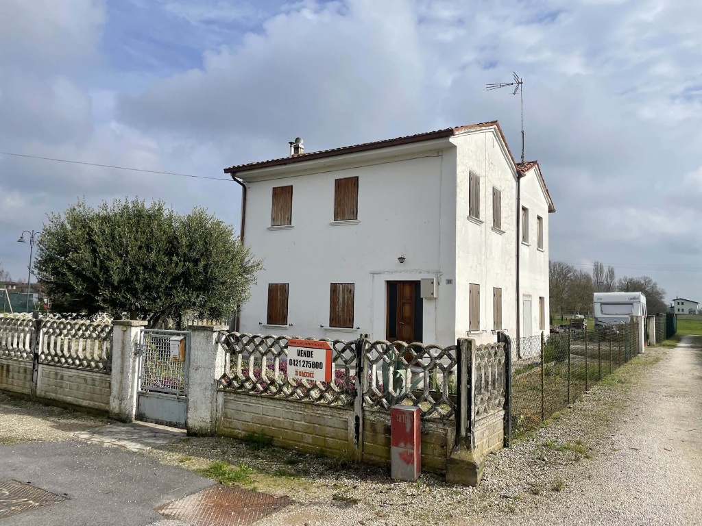 Casa indipendente in VIA GIOVANE ITALIA 28, Concordia Sagittaria