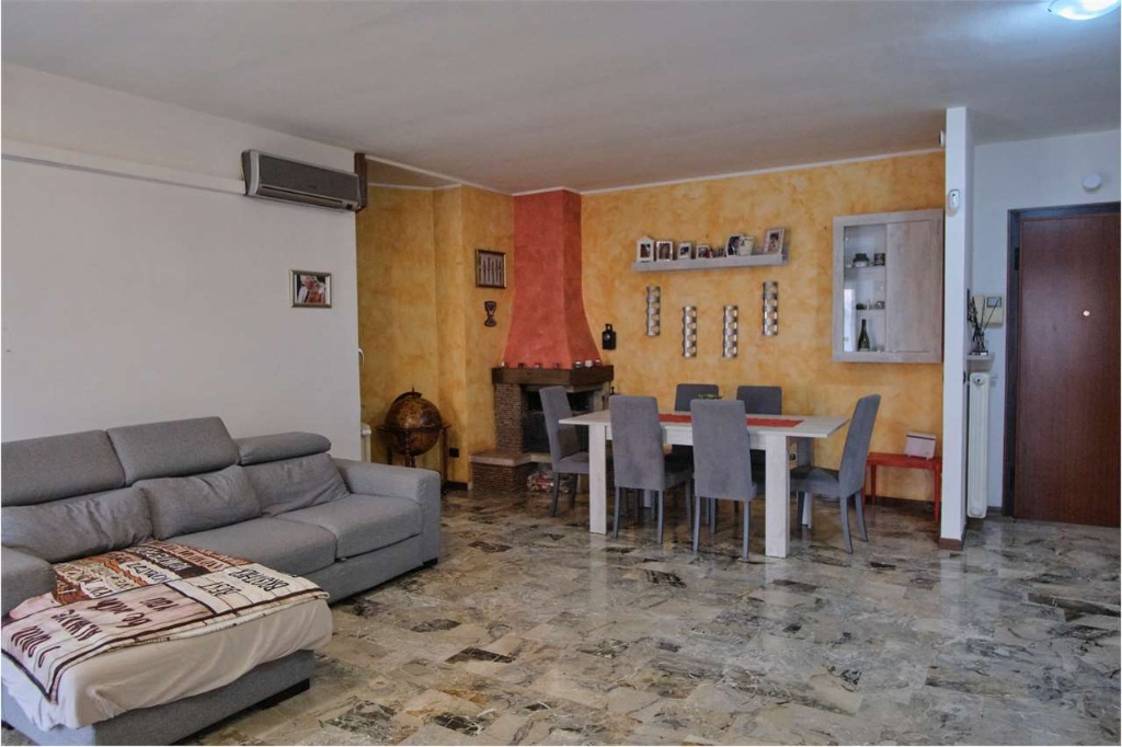 Appartamento in Viale Venezia, Motta di Livenza, 6 locali, 1 bagno
