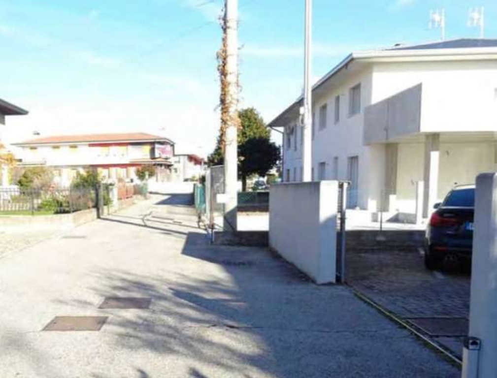 Quadrilocale in Via Camillo Benso Conte di Cavour, garage, 82 m²