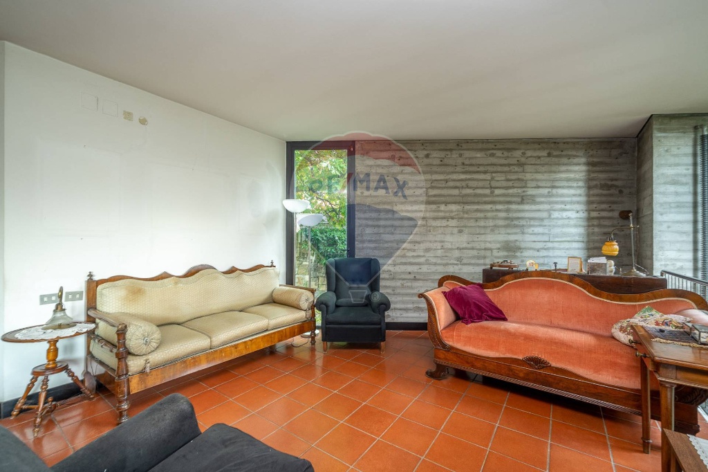 Villa a Trieste, 6 locali, 3 bagni, giardino privato, con box, 391 m²