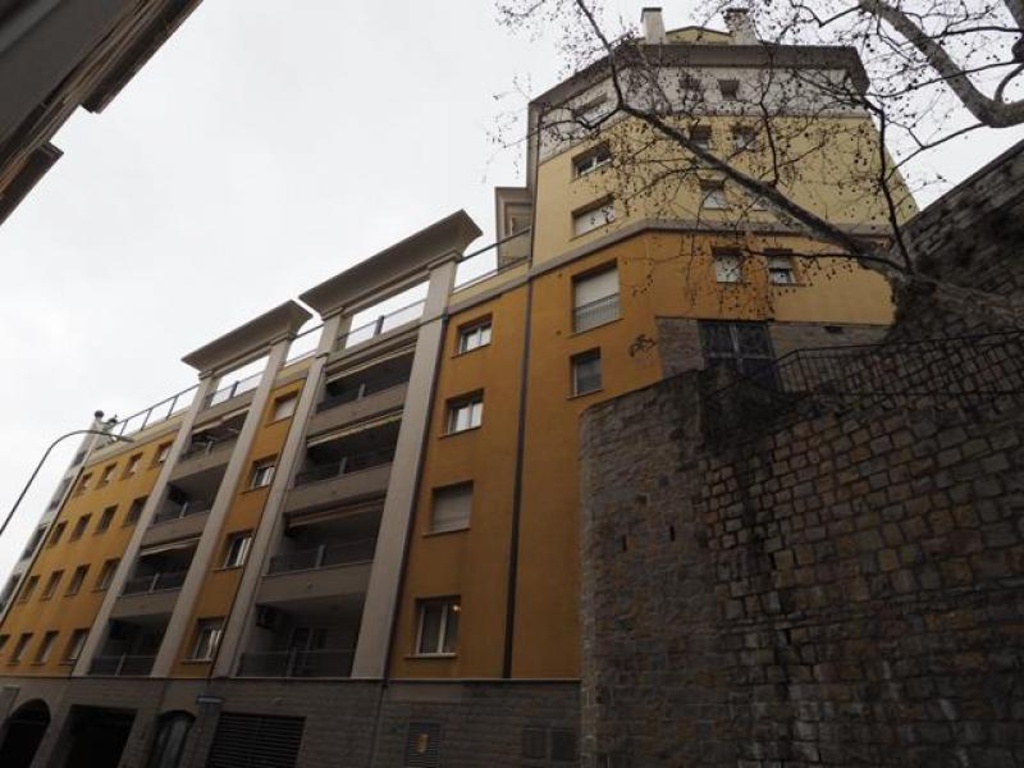 Quadrilocale a Trieste, 2 bagni, posto auto, 176 m², 7° piano