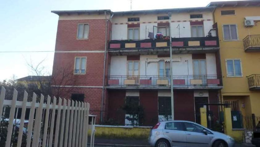 Appartamento in Via Bligny, Prato, 5 locali, 1 bagno, 82 m², 2° piano