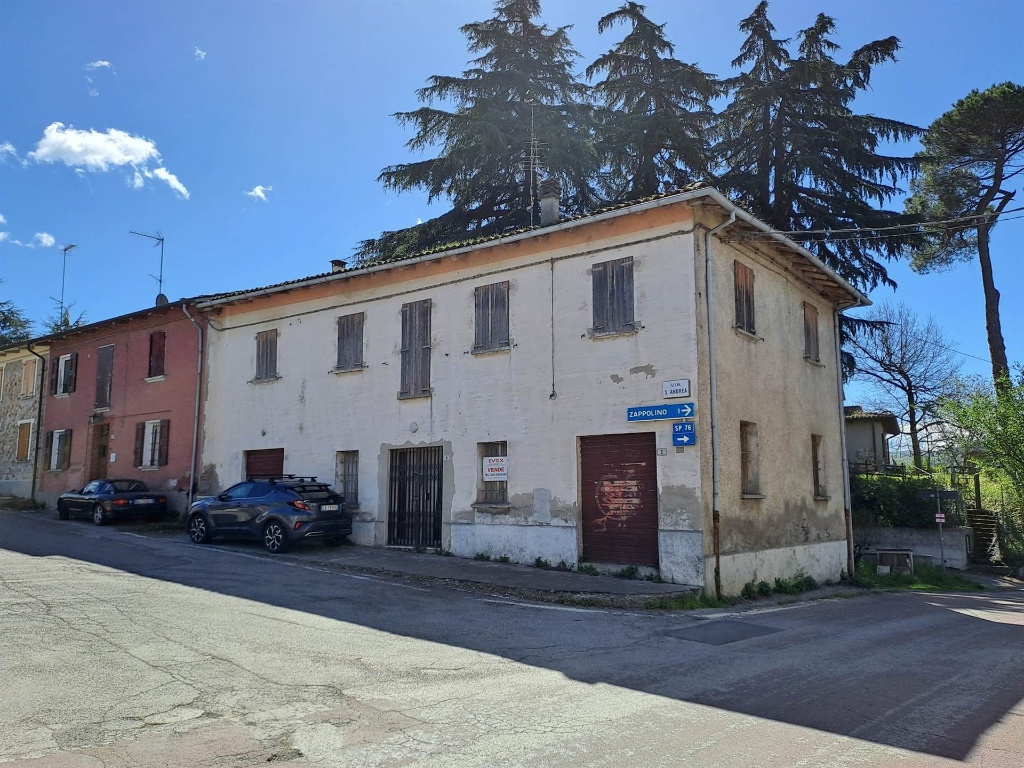 Terratetto - terracielo in Via Sant'andrea 2, Valsamoggia, 8 locali