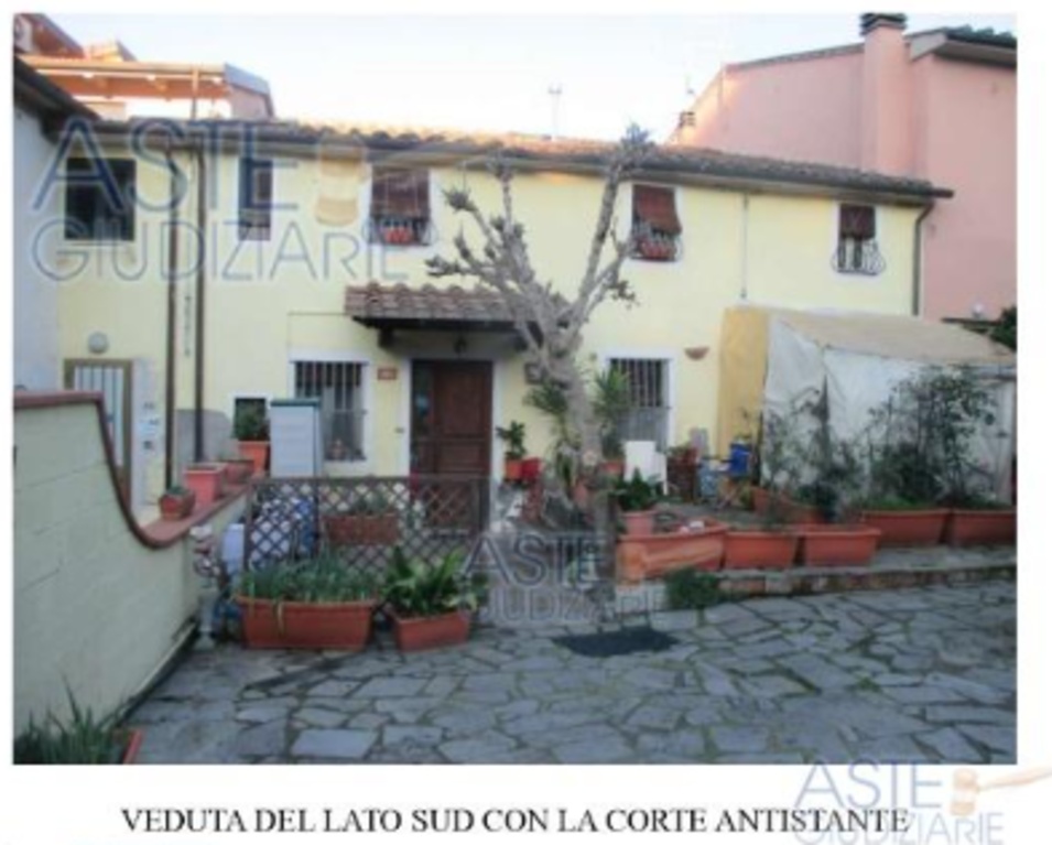 Appartamento a Serravalle Pistoiese, 6 locali, 1 bagno, posto auto