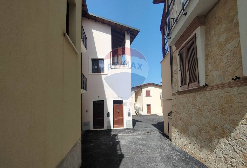 Casa semindipendente in Via Romana, Villa Sant'Angelo, 3 locali