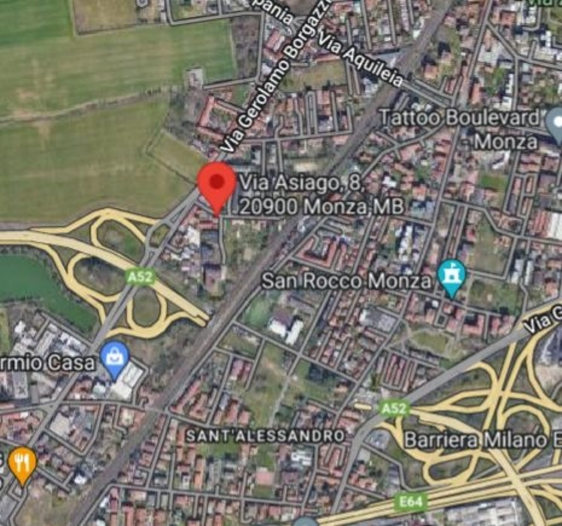Quadrilocale in Via Asiago, Monza, 1 bagno, posto auto, 80 m²