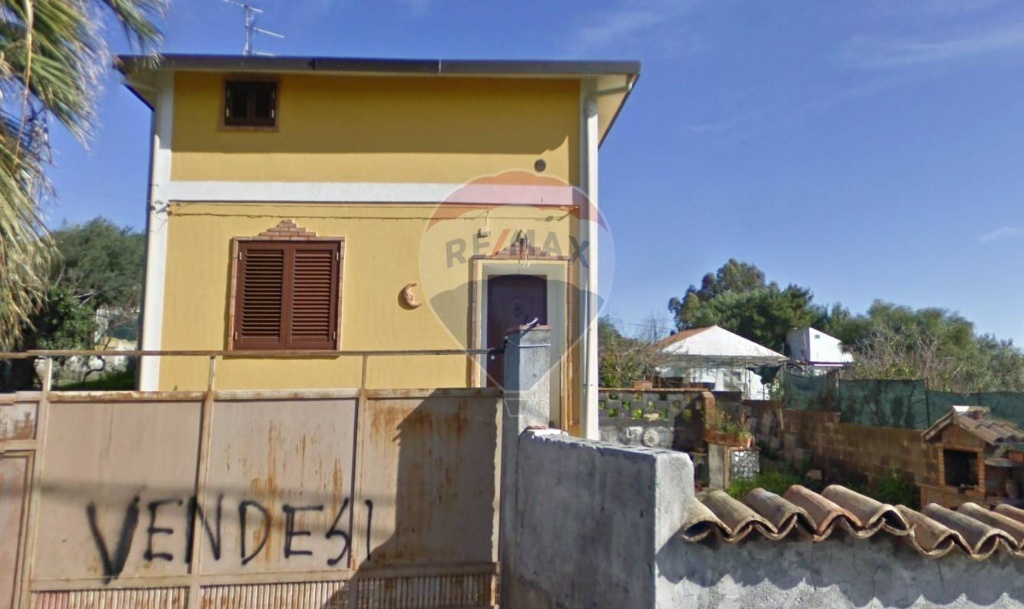 Villa in Via Della Valeriana, Catania, 7 locali, 2 bagni, posto auto