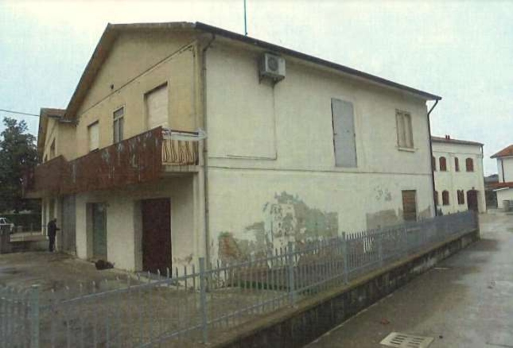 Appartamento in Via Provinciale, Riva del Po, 6 locali, 1 bagno
